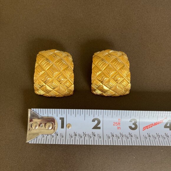 Anne Klein Gold Tone Basket Weave Clip On Earrings Vintage 1980s Chunky Gorgeous - Picture 11 of 13